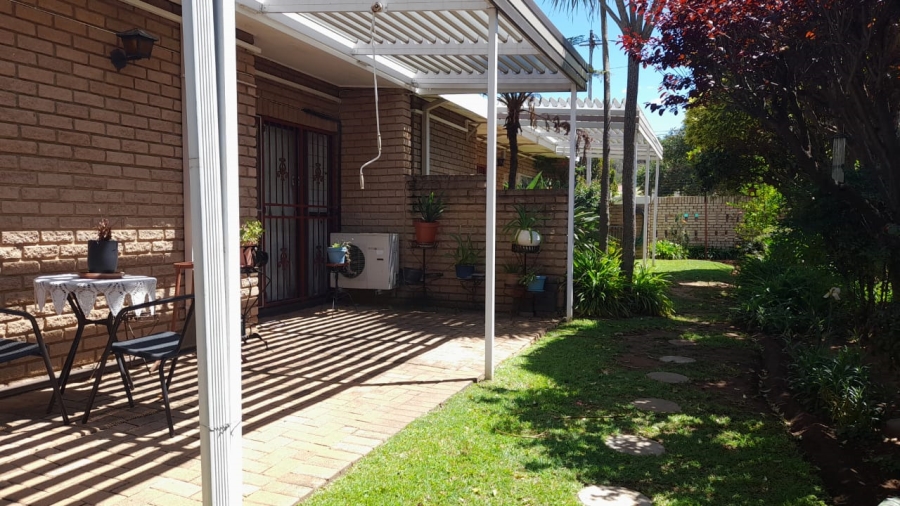 1 Bedroom Property for Sale in Oudorp North West